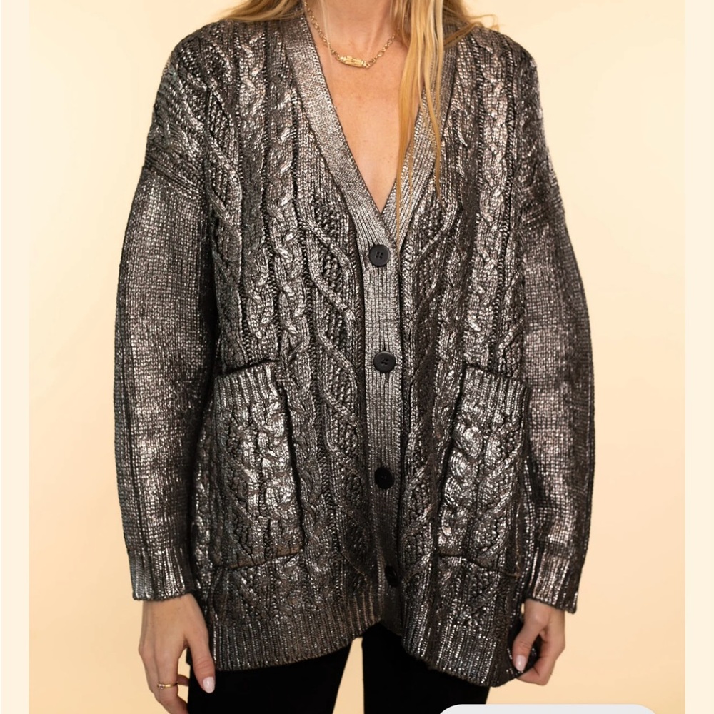 Avant toi Brand new season cardigan.